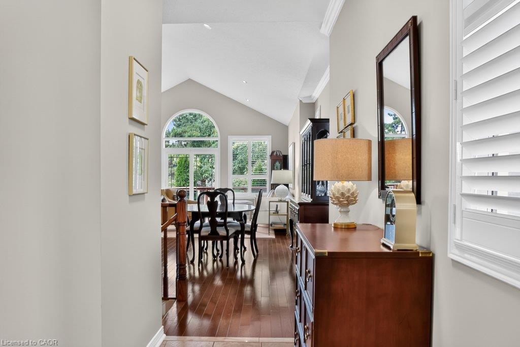 8-4400 Millcroft Park Drive Property Photo 4