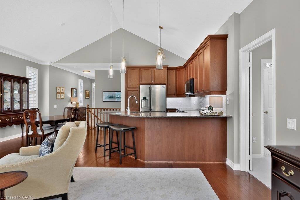 8-4400 Millcroft Park Drive Property Photo 13
