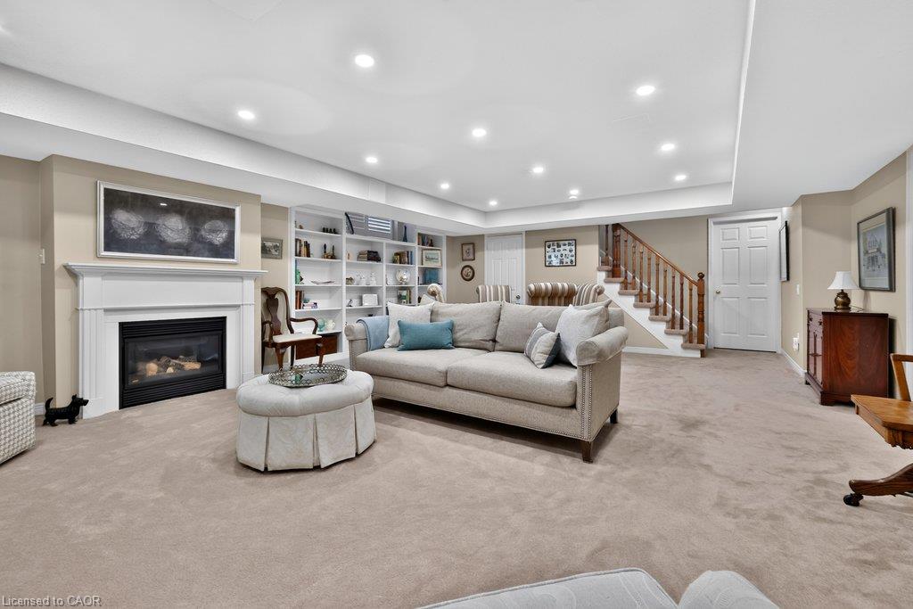 8-4400 Millcroft Park Drive Property Photo 32