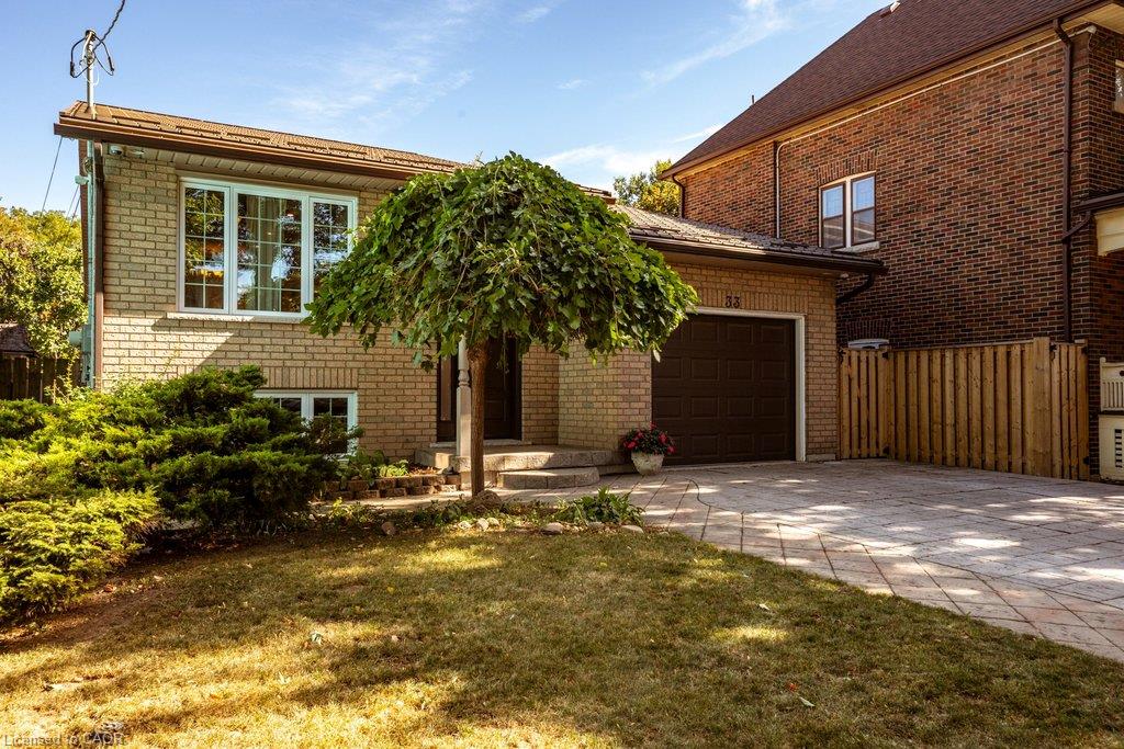 33 Albert Street Property Photo 2