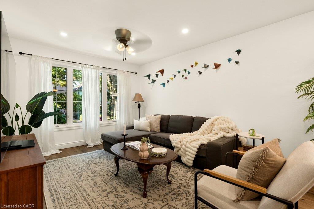 33 Albert Street Property Photo 5