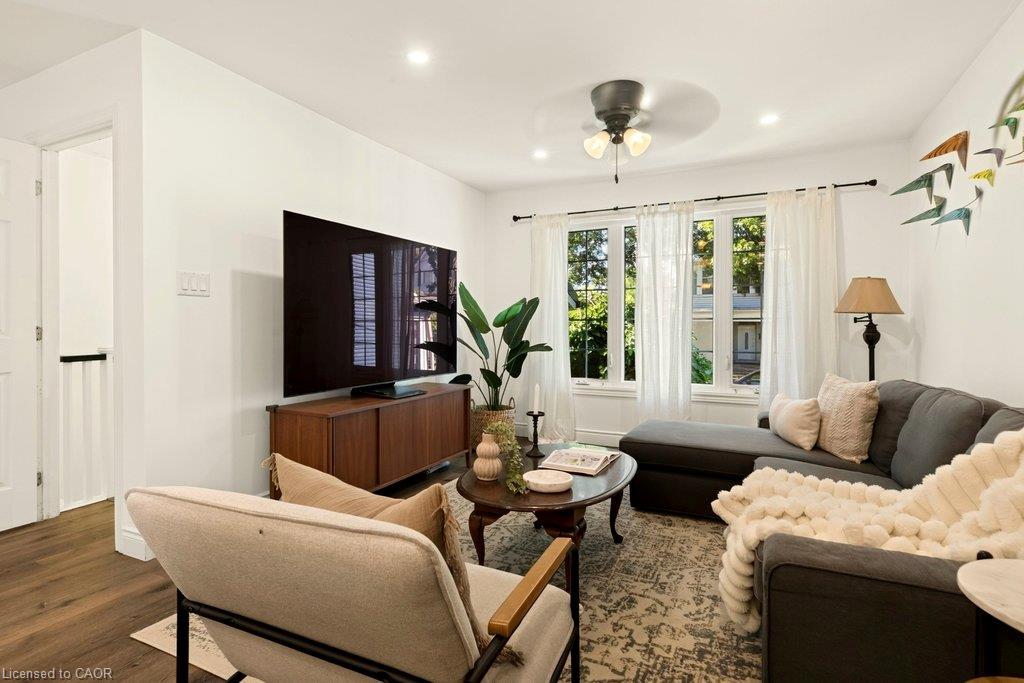33 Albert Street Property Photo 6