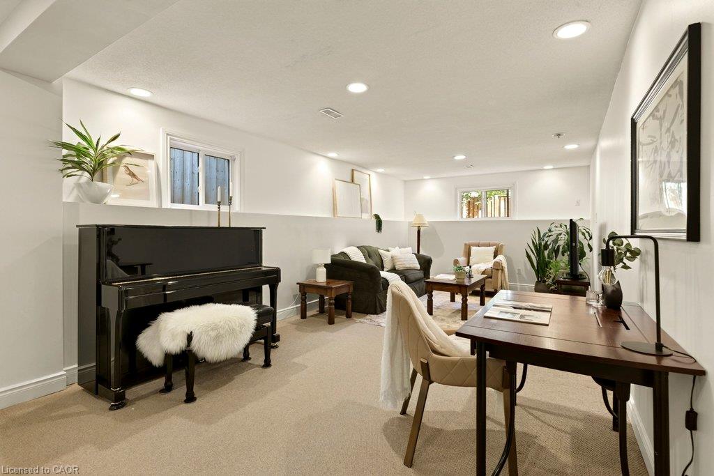 33 Albert Street Property Photo 20