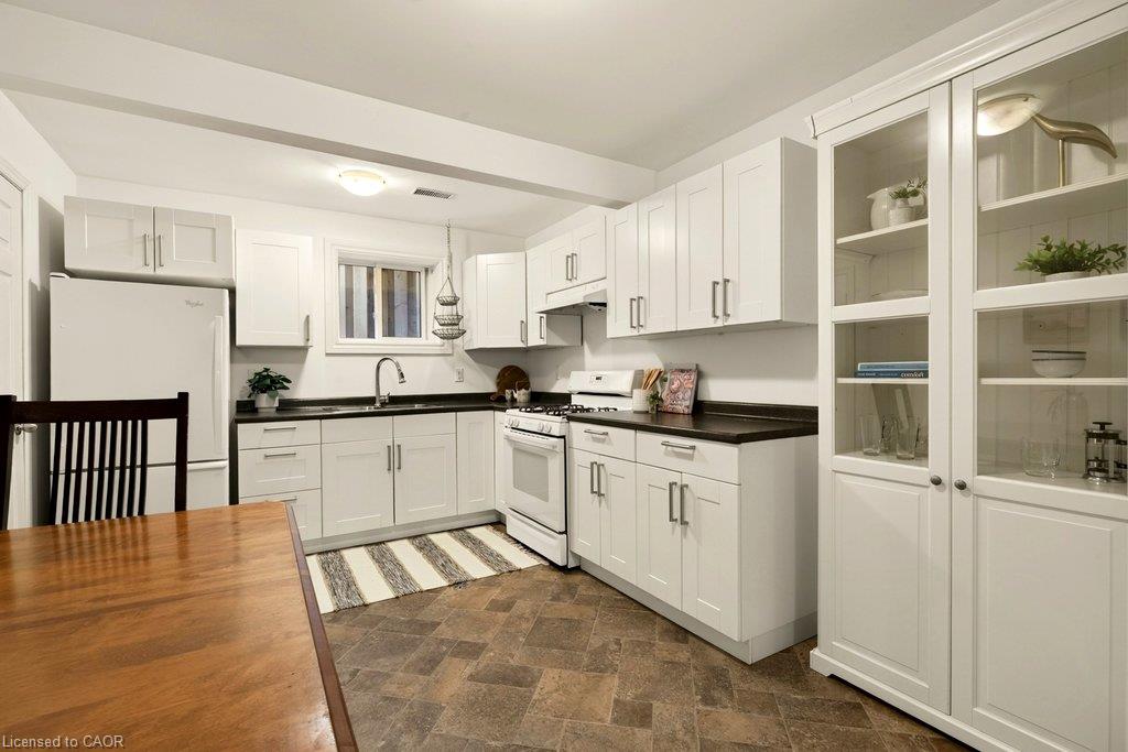 33 Albert Street Property Photo 26