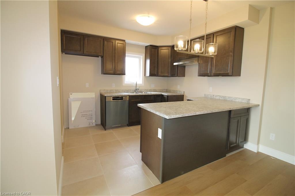 2-1395 Bleams Road Property Photo 3