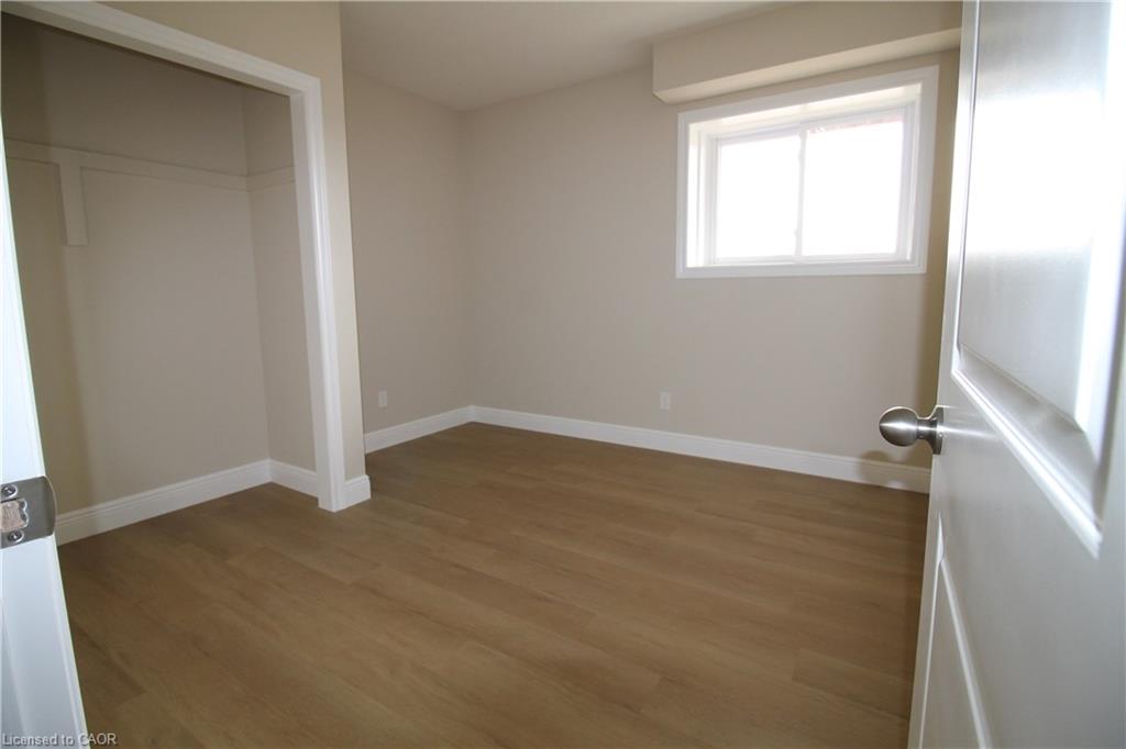 2-1395 Bleams Road Property Photo 4
