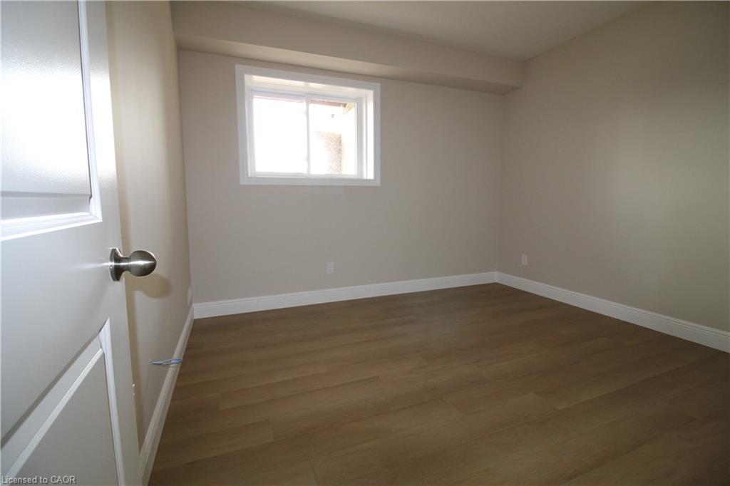 2-1395 Bleams Road Property Photo 5