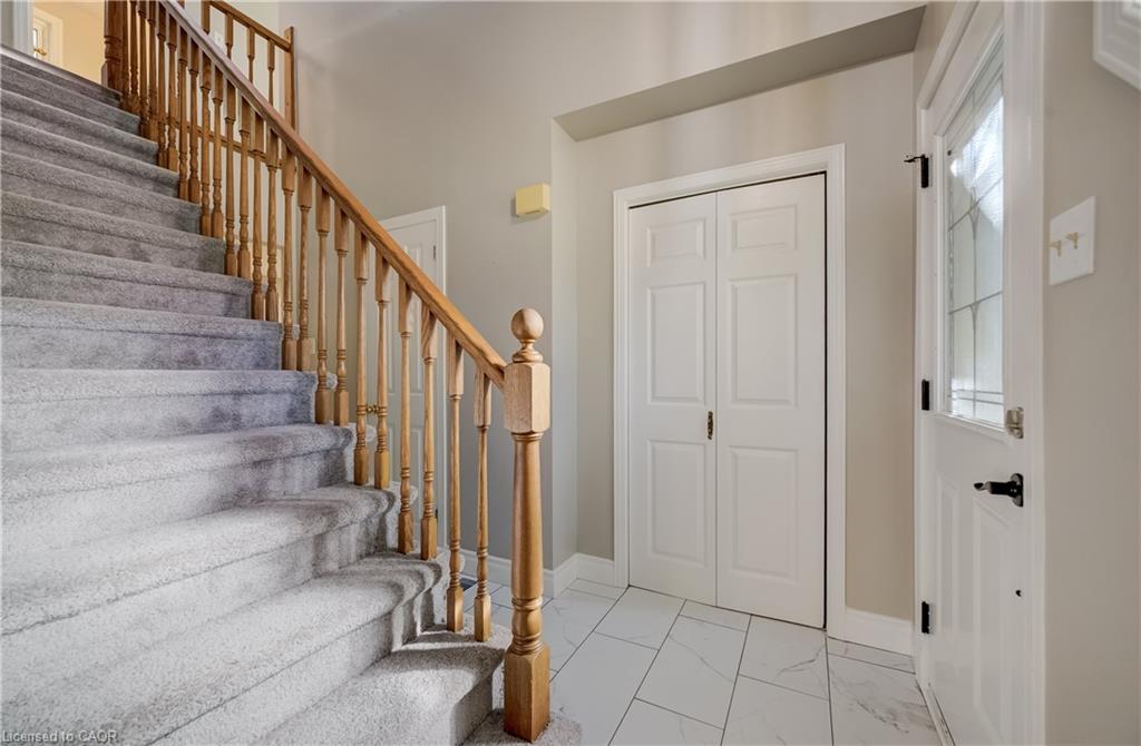 590 Willow Road Property Photo 5
