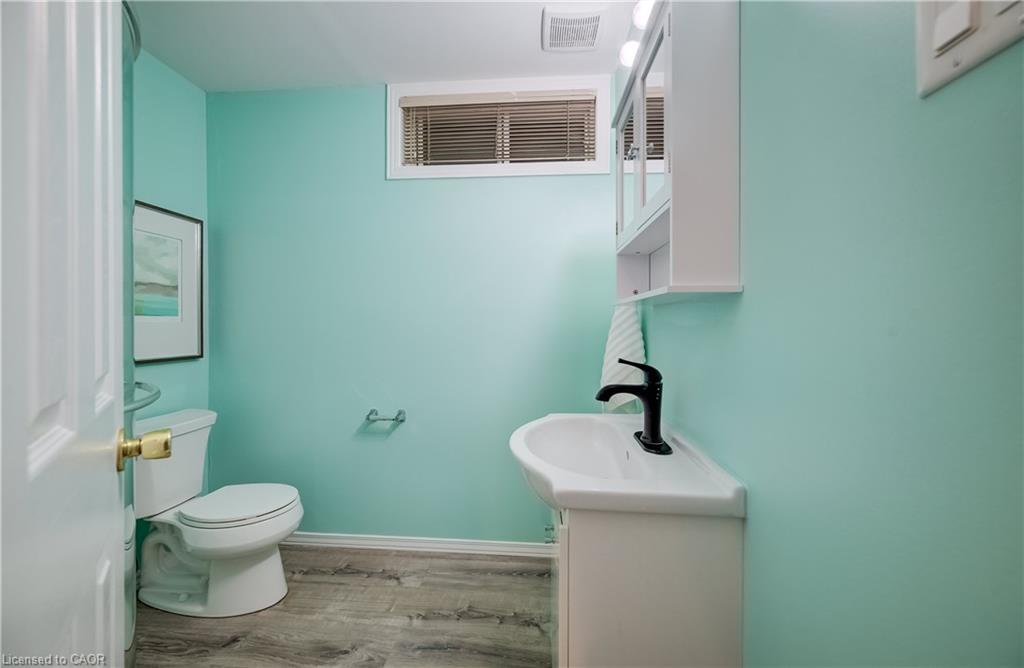590 Willow Road Property Photo 32