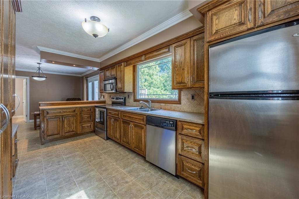 14 Carrick Street Property Photo 8