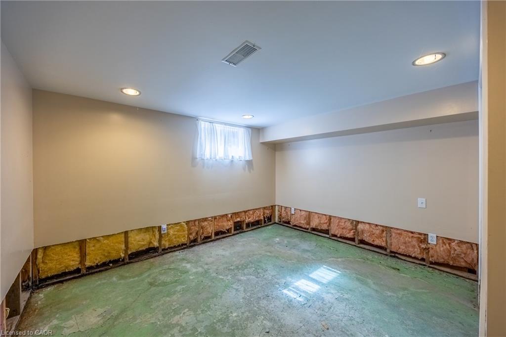 14 Carrick Street Property Photo 17