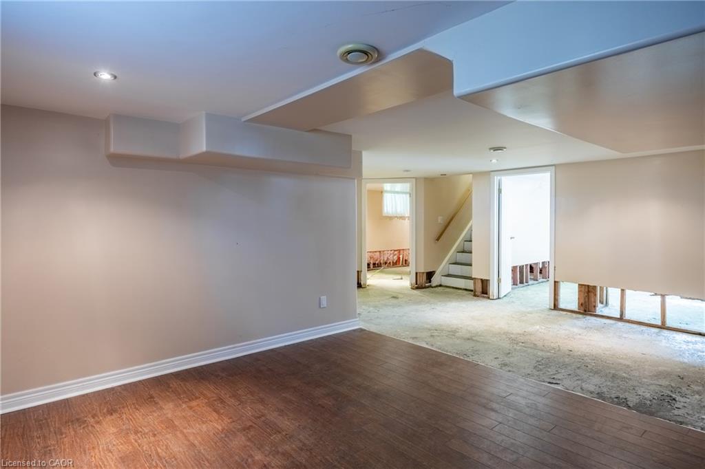 14 Carrick Street Property Photo 21