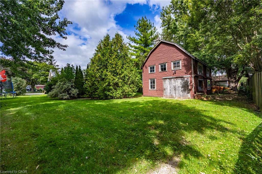 14 Carrick Street Property Photo 33