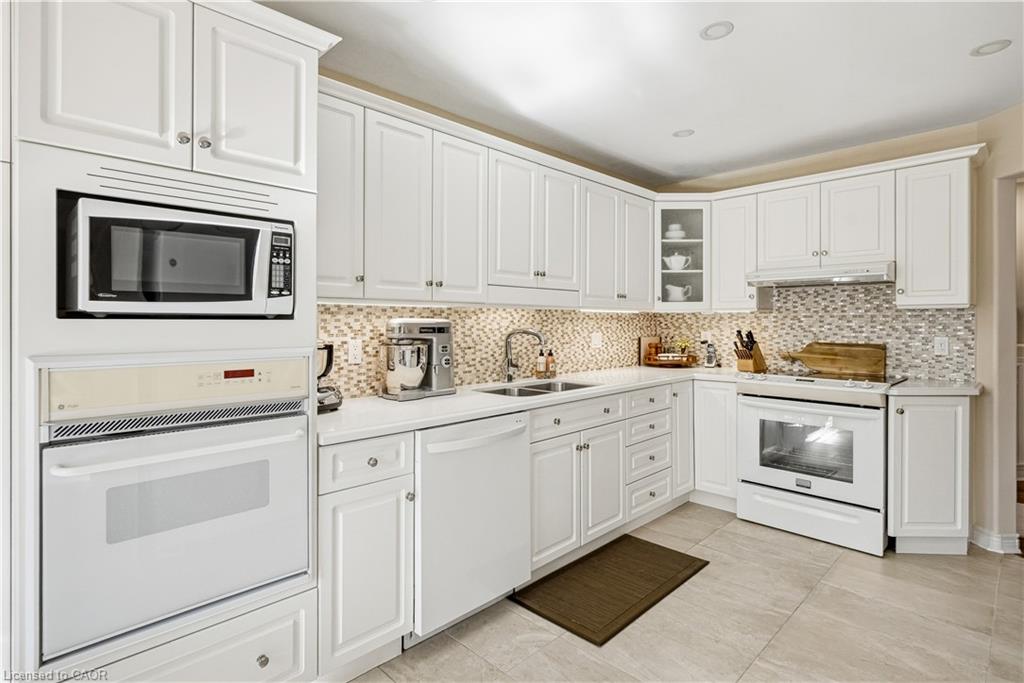 618 Victoria Street Property Photo 12