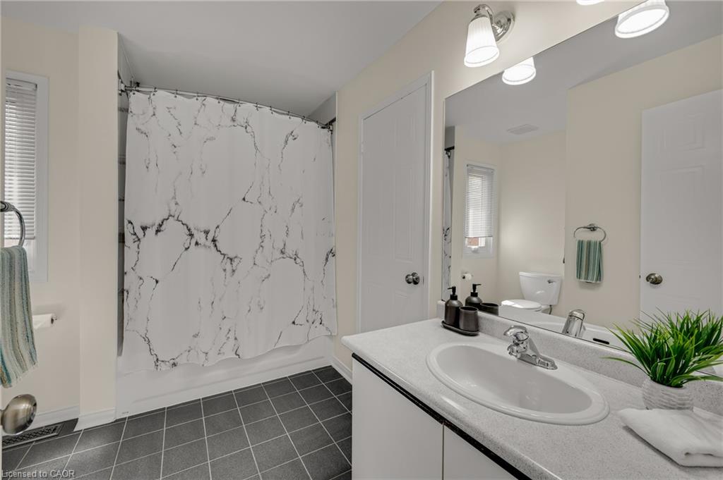 1194 Old Oak Drive Property Photo 26