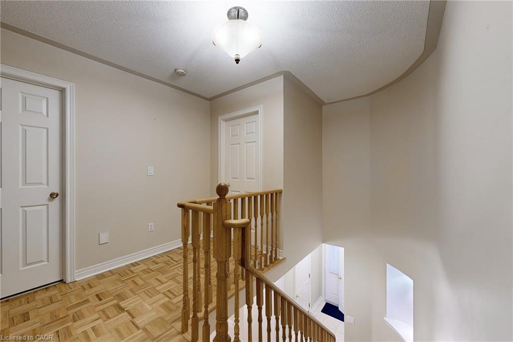 36-21 Eastview Gate Property Photo 12