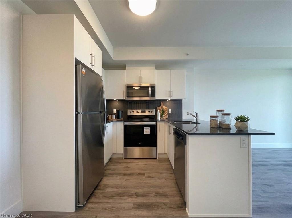 615-103 Roger Street Property Photo 5