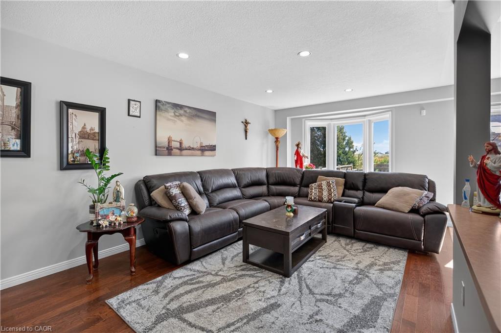 40 Fairhaven Drive Property Photo 6