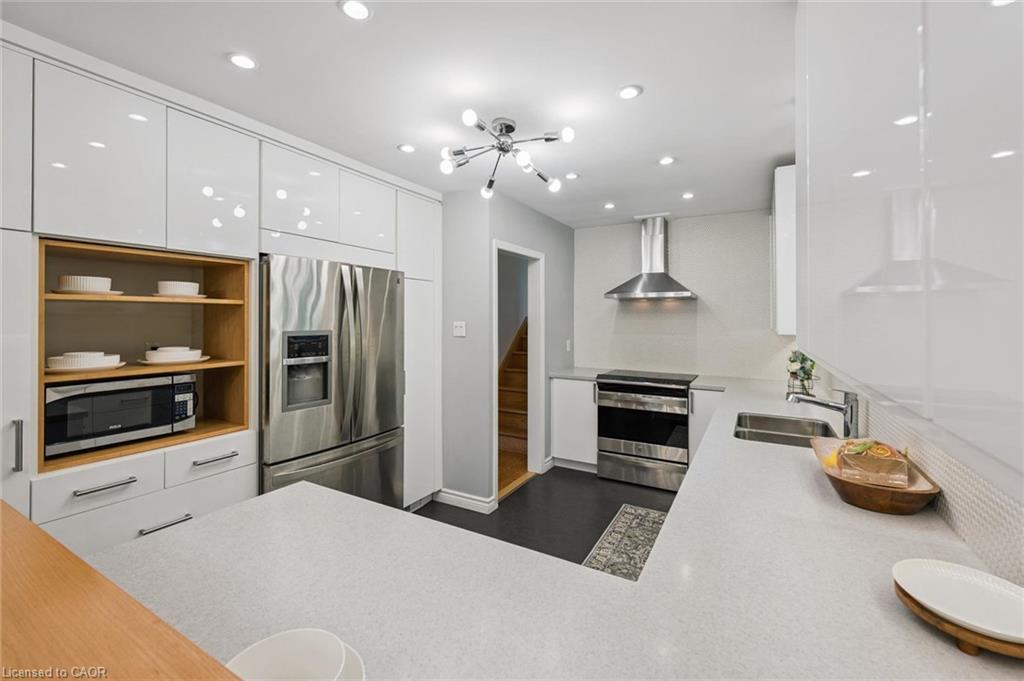 58 Bradley Drive Property Photo 12