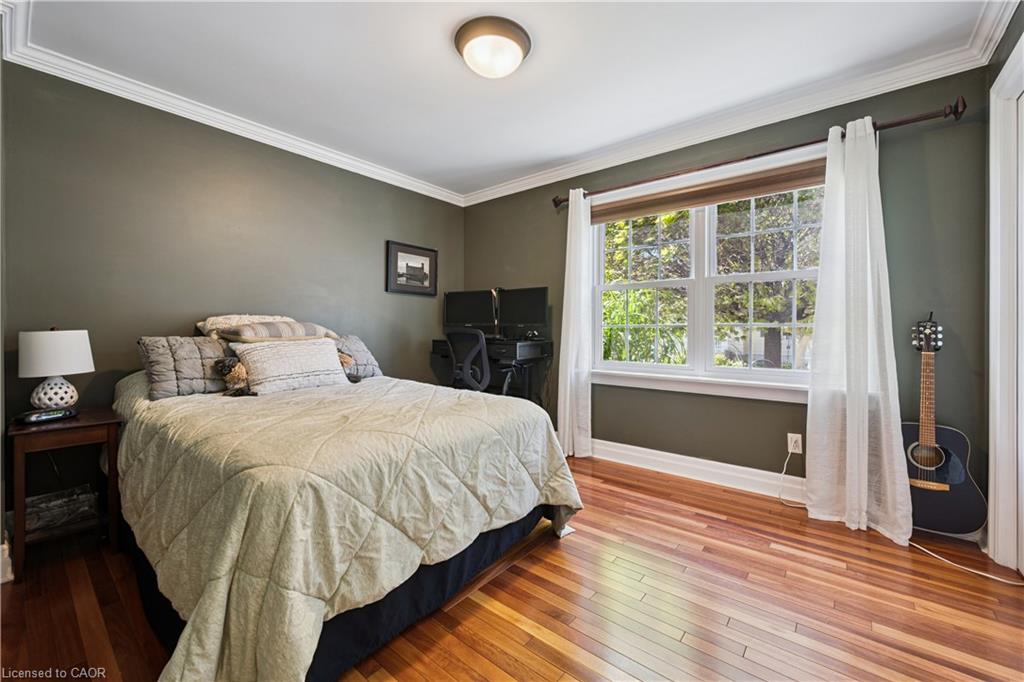 1039 Molesworth Street Property Photo 19