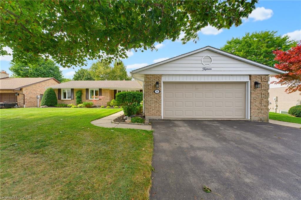 15 Mclaren Avenue N Property Photo 5