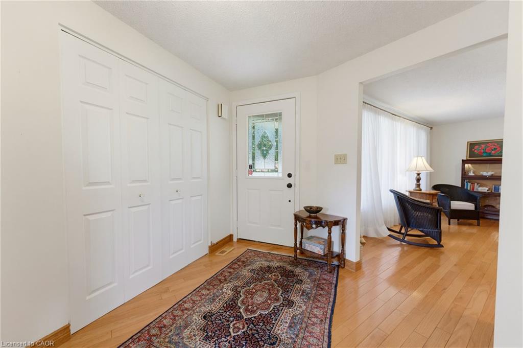 15 Mclaren Avenue N Property Photo 7