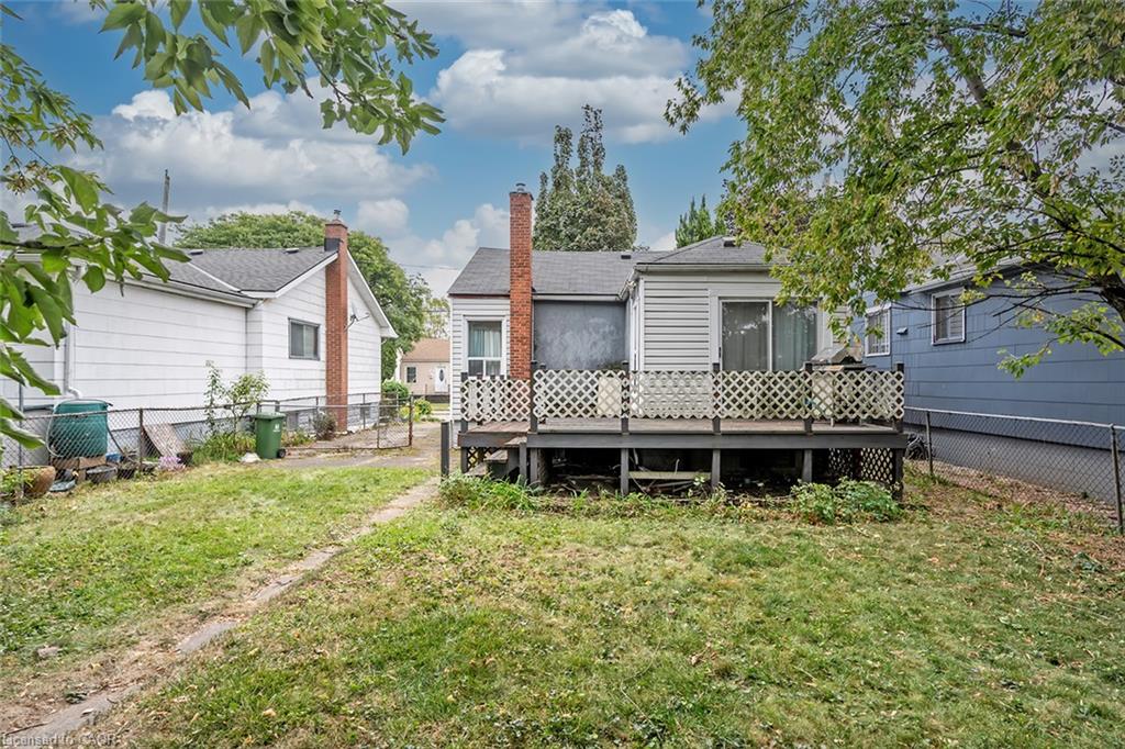 129 Selkirk Avenue Property Photo 7