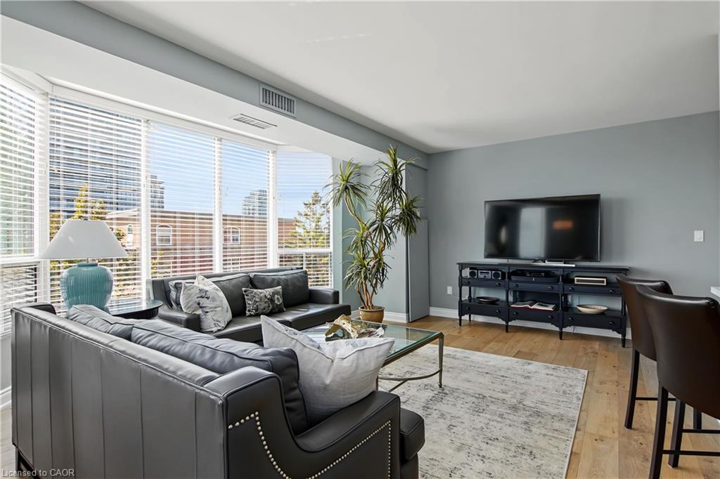 603-2121 Lakeshore Road Property Photo 6
