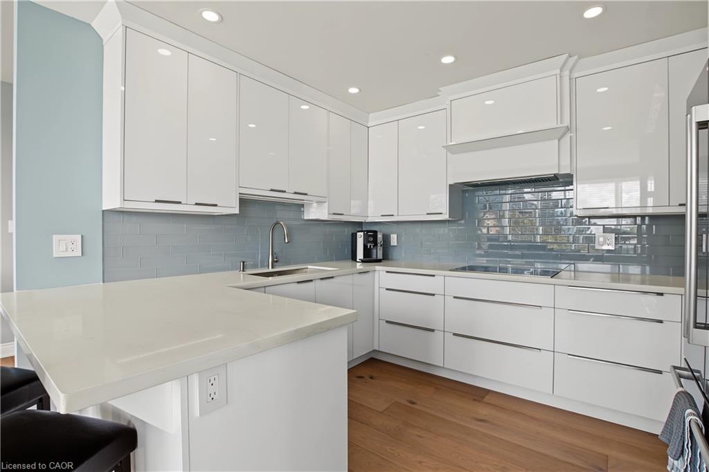 603-2121 Lakeshore Road Property Photo 10