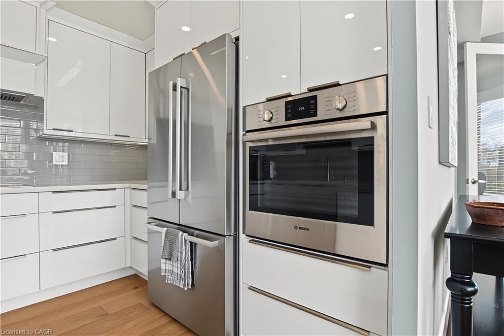 603-2121 Lakeshore Road Property Photo 12