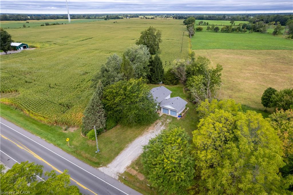 1919 Highway 3 E Property Photo 4