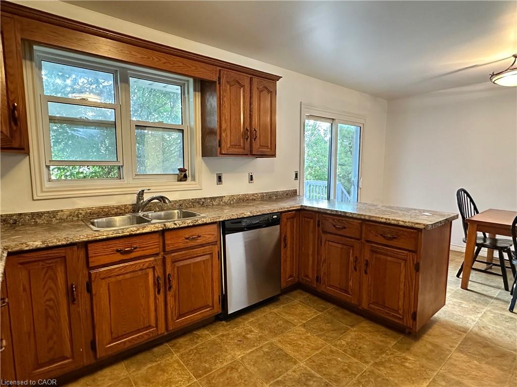 1919 Highway 3 E Property Photo 14