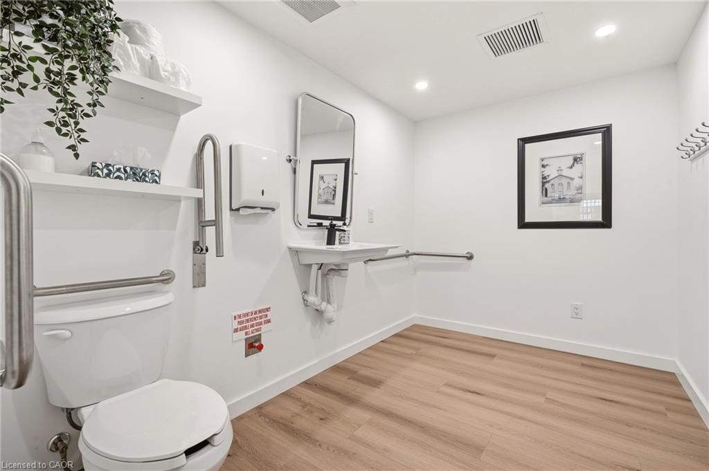 3-326 Wilson Street E Property Photo 24