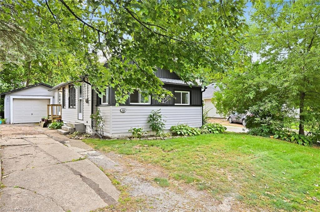 288 Oxford Avenue Property Photo 2