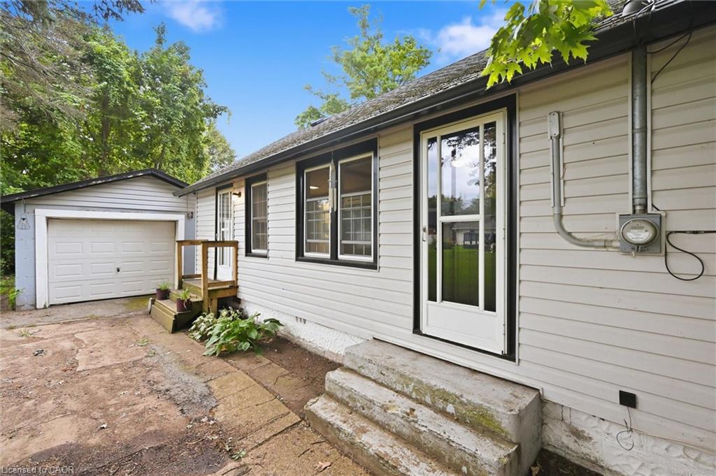 288 Oxford Avenue Property Photo 4