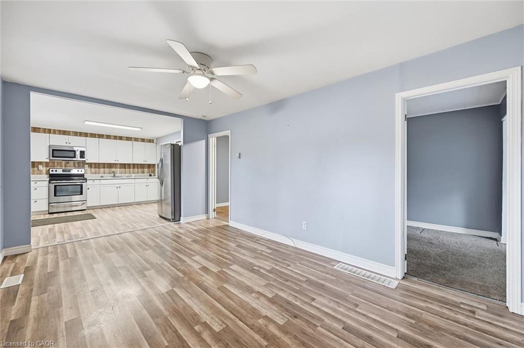 288 Oxford Avenue Property Photo 6