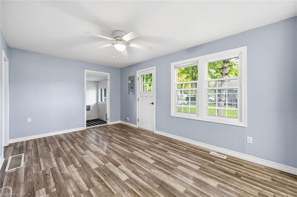 288 Oxford Avenue Property Photo 8