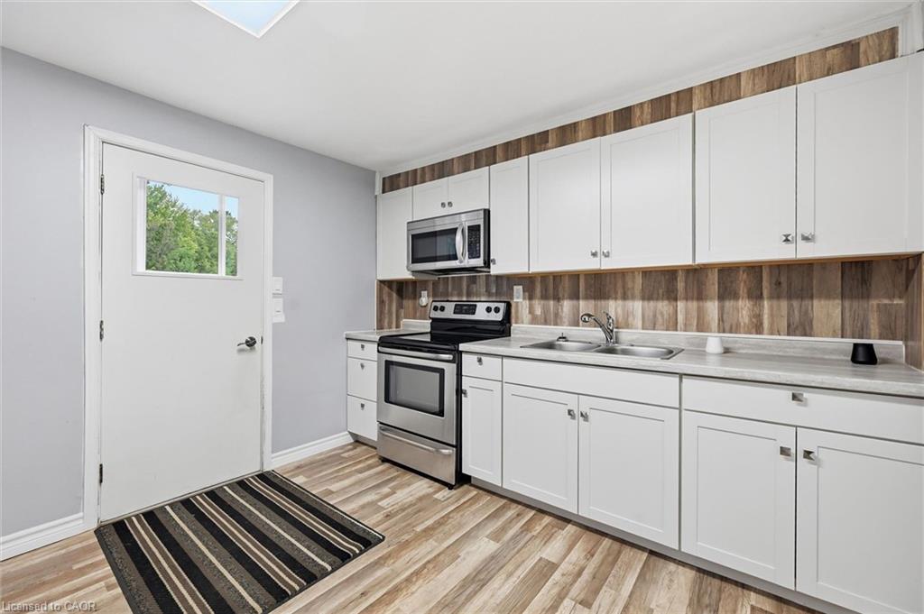 288 Oxford Avenue Property Photo 19
