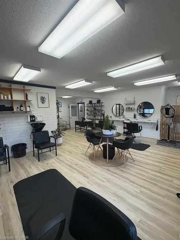 50a Lakeshore Road W Property Photo 13