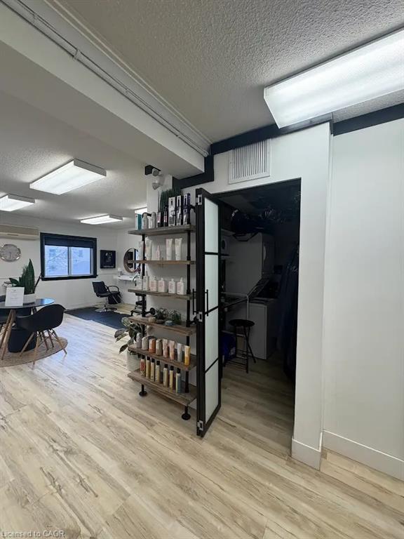 50a Lakeshore Road W Property Photo 16
