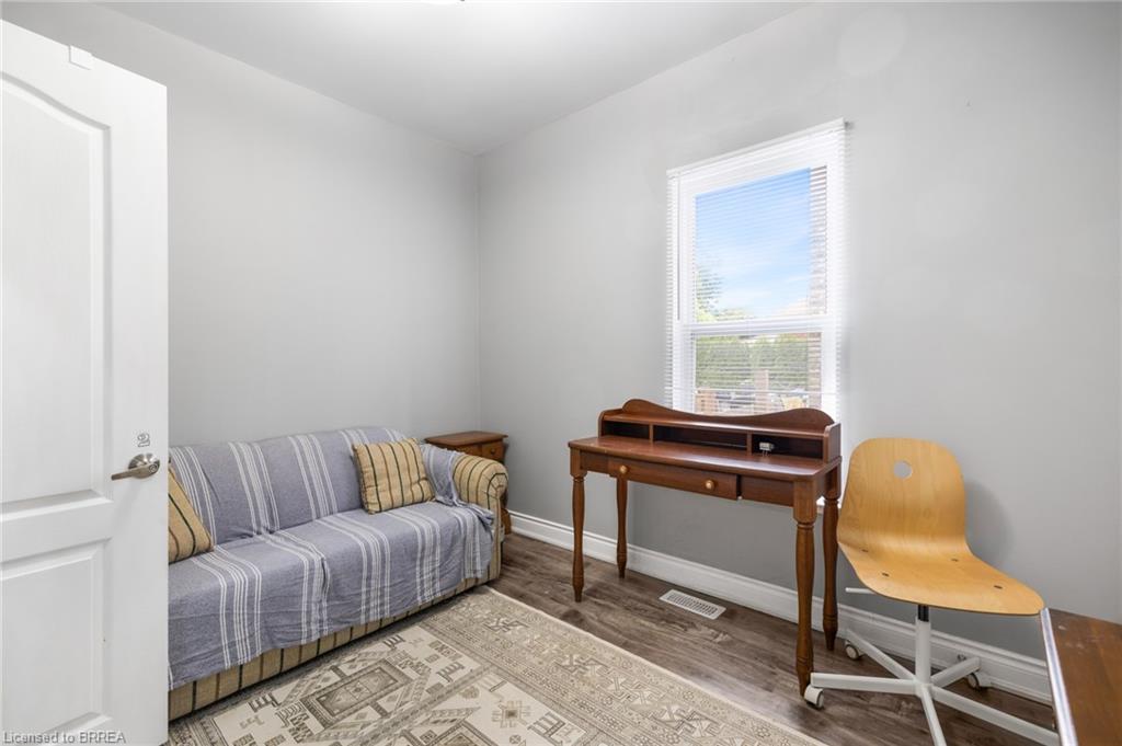 104 Mary Street Property Photo 8