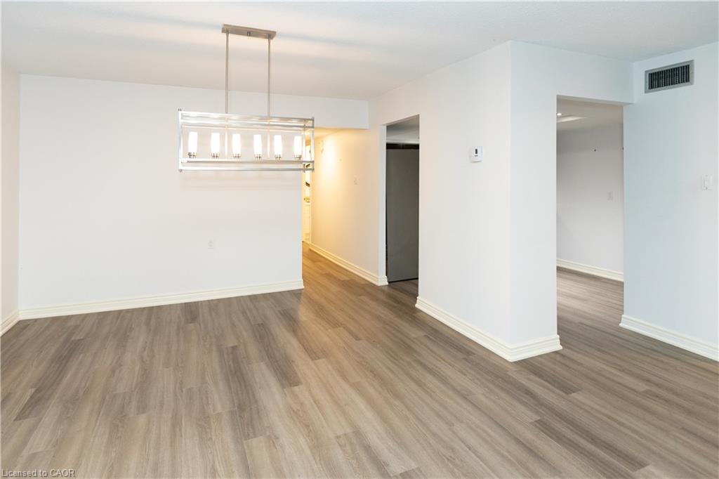 116-150 Wilson Street W Property Photo 25