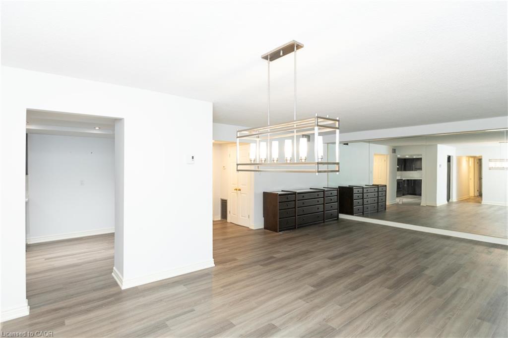 116-150 Wilson Street W Property Photo 26
