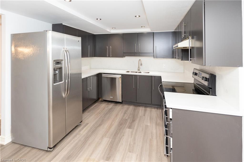 116-150 Wilson Street W Property Photo 29