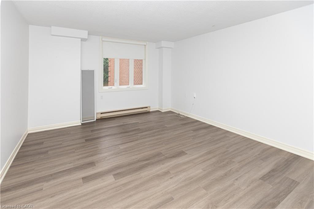 116-150 Wilson Street W Property Photo 34