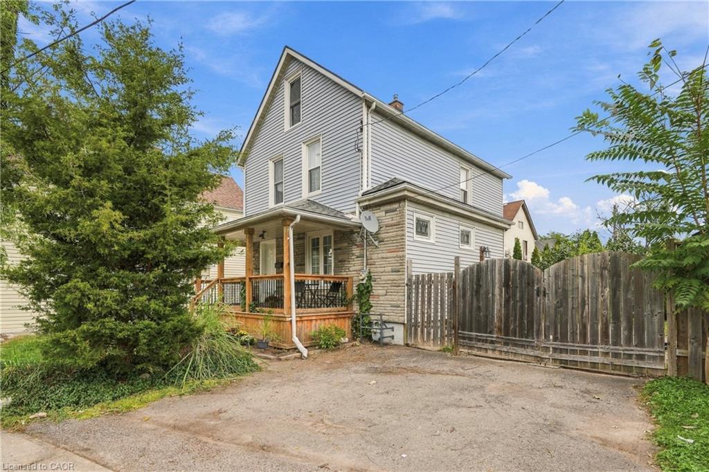 5098 St Lawrence Avenue Property Photo 4