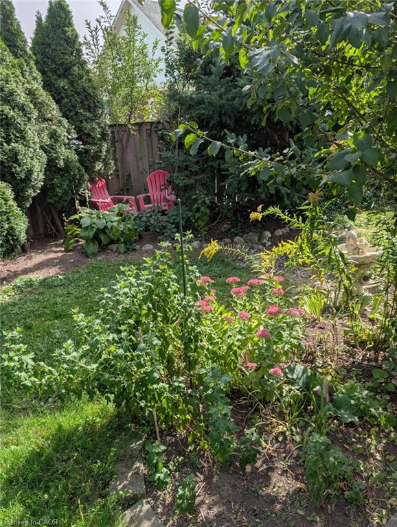 5098 St Lawrence Avenue Property Photo 23