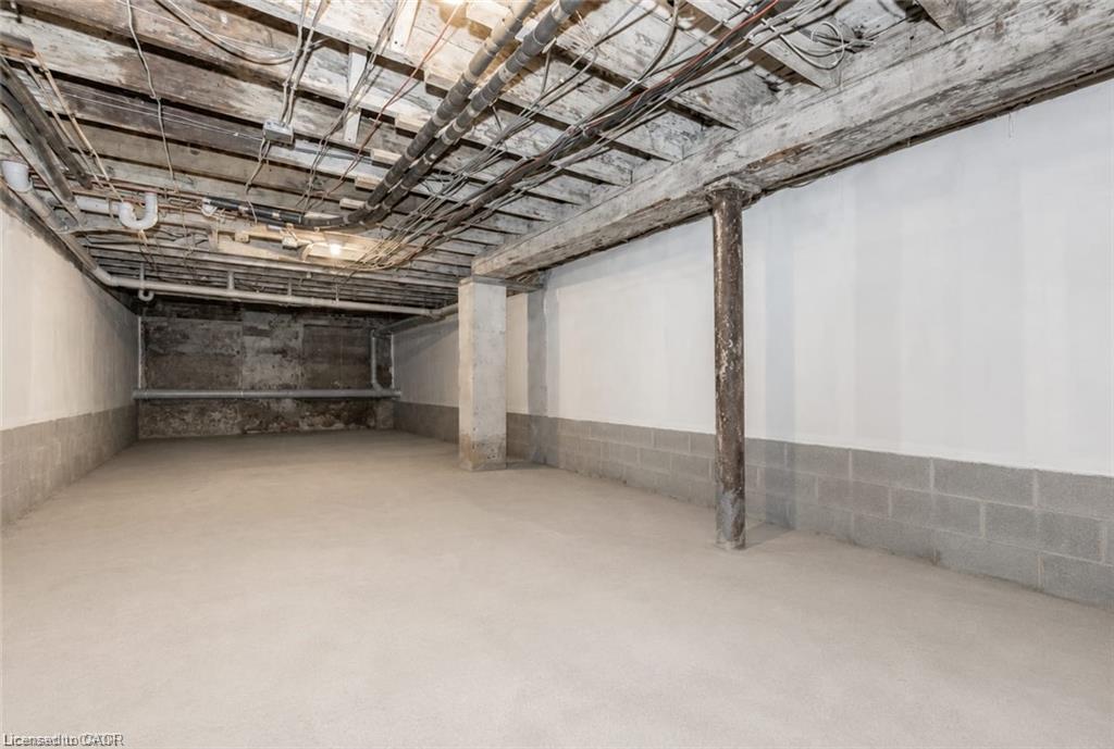 110-25 Concession Street Property Photo 26