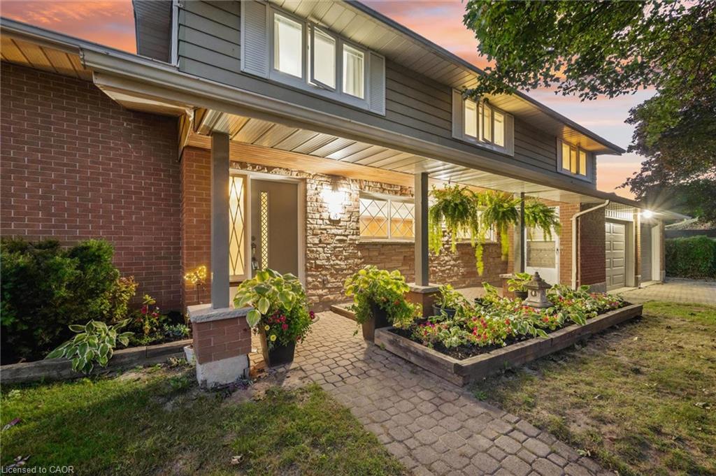19 Christine Crescent Property Photo 1
