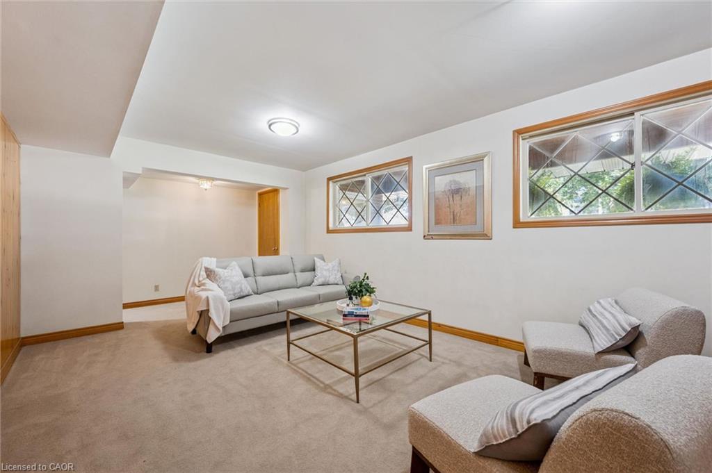 19 Christine Crescent Property Photo 11